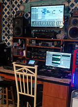 ** PLEASE DESCRIBE THIS IMAGE **