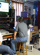 ** PLEASE DESCRIBE THIS IMAGE **